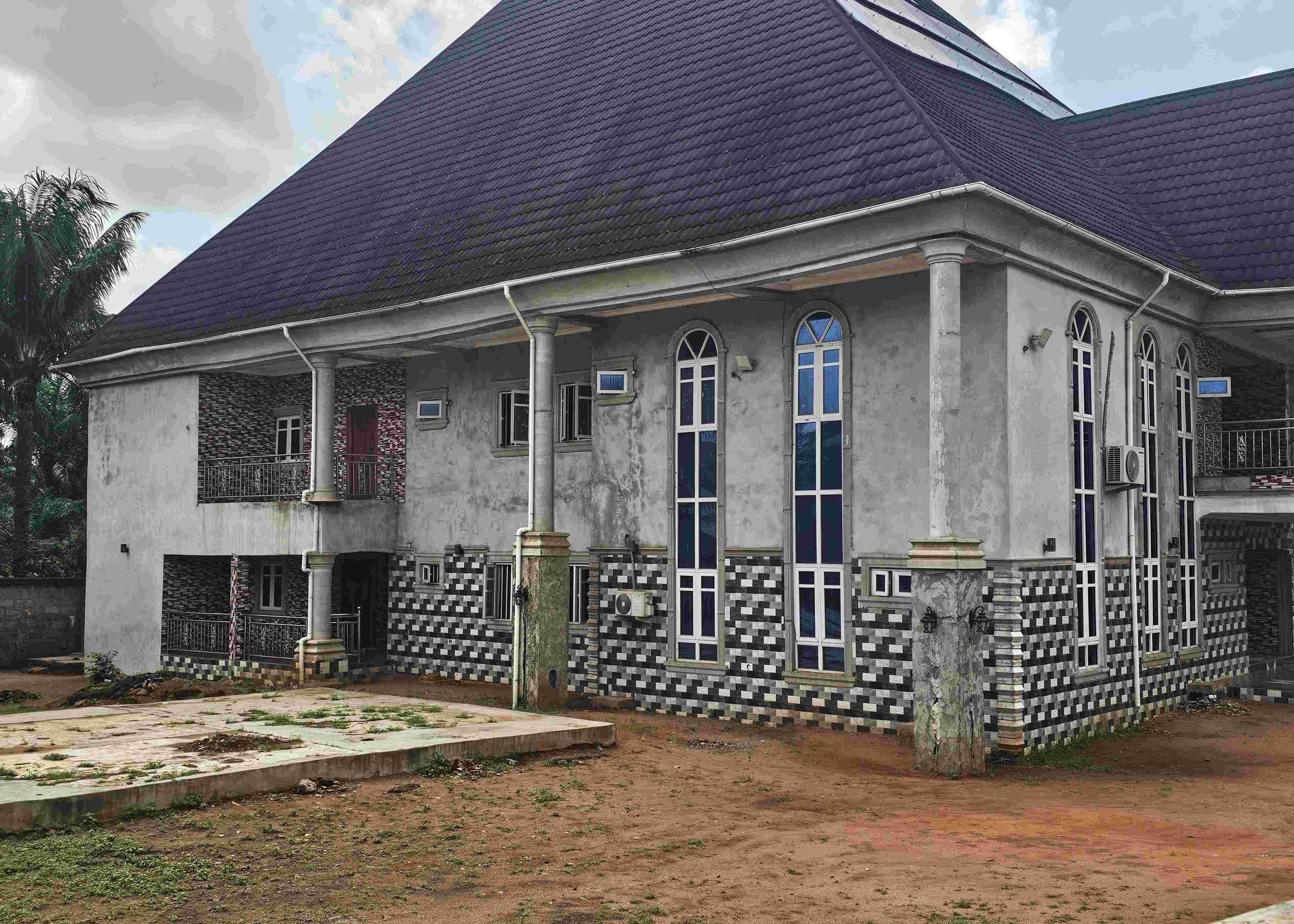 3-Bedroom Unit Duplex Complex with 1 Anteroom